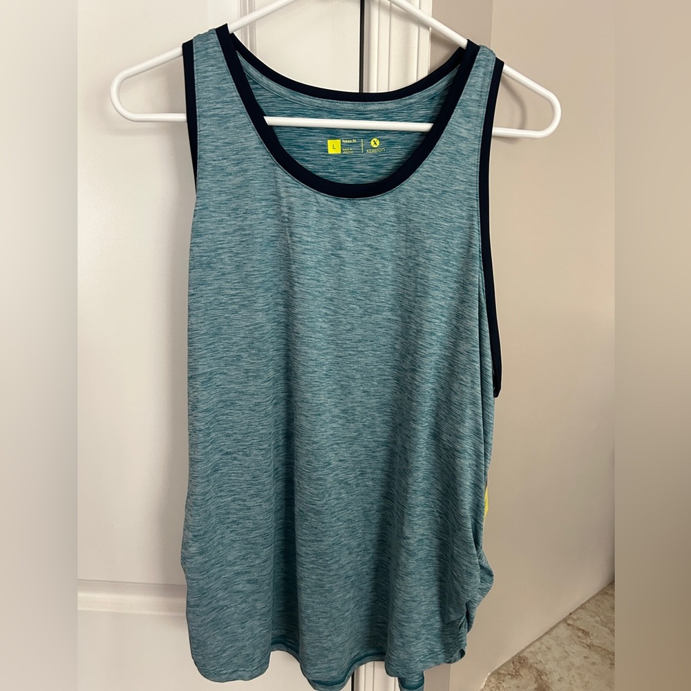 Women Xersion Ruched Side Tank Top Blue Large NWT